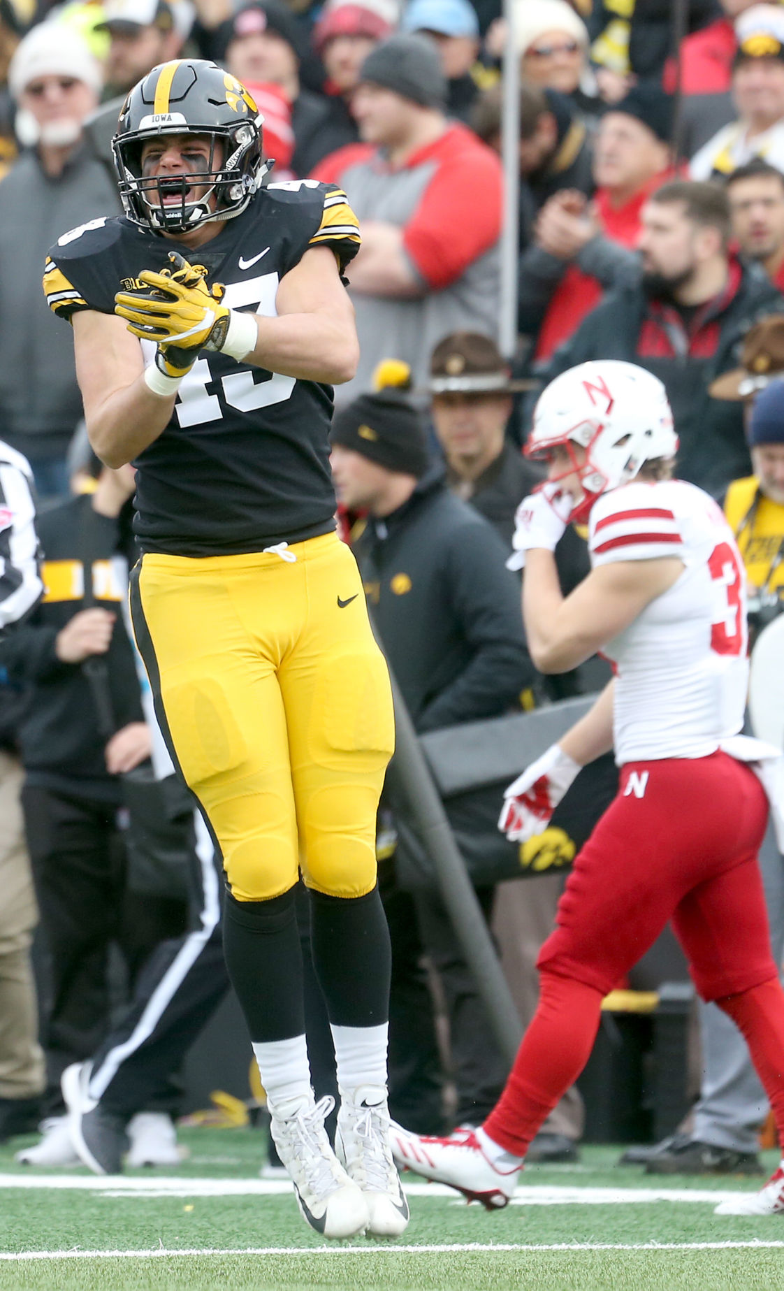 112318-Iowa-Football-041
